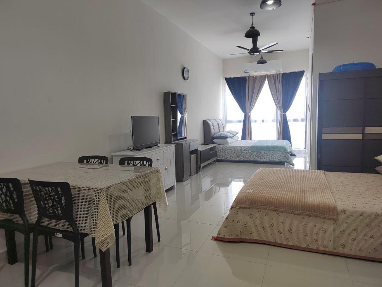 Studio Suite Homestay Klia Sepang Buitenkant foto