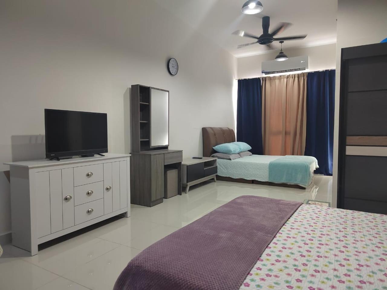 Studio Suite Homestay Klia Sepang Buitenkant foto